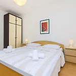 بيت للعطل Compelx With Detached House And Spacious ستاري غراد