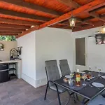 Compelx With Detached House And Spacious بيت للعطل *