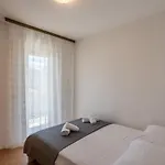 Compelx With Detached House And Spacious بيت للعطل ستاري غراد