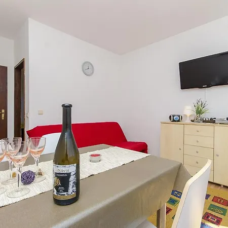 Compelx With Detached House And Spacious * סטארי גראד