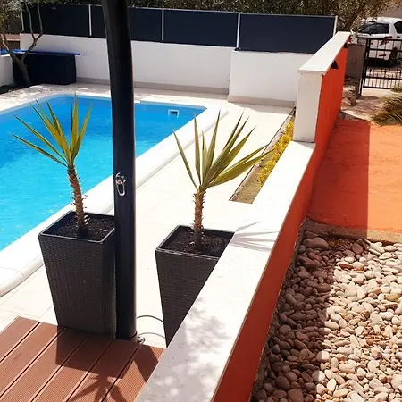 בית נופש Compelx With Detached House And Spacious סטארי גראד