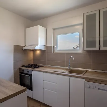 Compelx With Detached House And Spacious בית נופש *