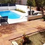 Compelx With Detached House And Spacious Stari Grad (Hvar)