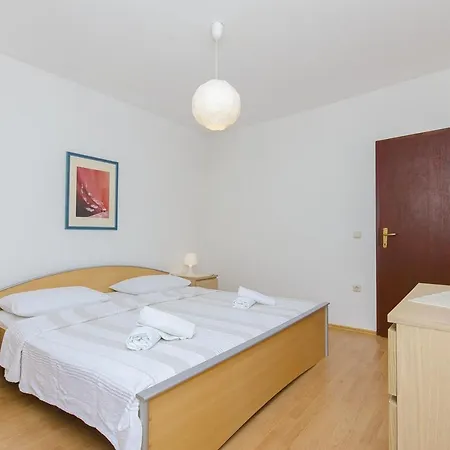 Compelx With Detached House And Spacious Сasa de vacaciones Stari Grad (Hvar)