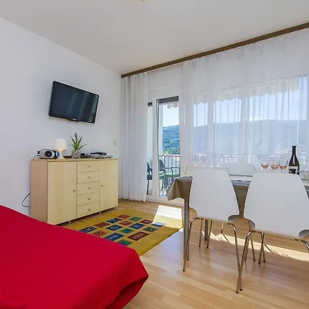 Compelx With Detached House And Spacious Stari Grad (Hvar)
