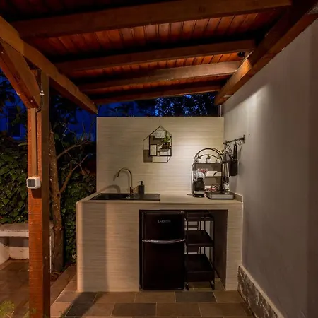 Compelx With Detached House And Spacious