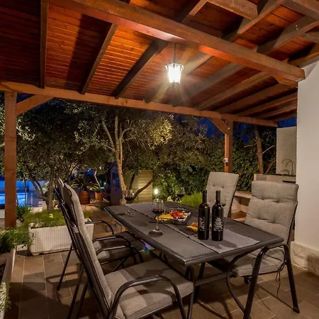 Сasa de vacaciones Compelx With Detached House And Spacious *
