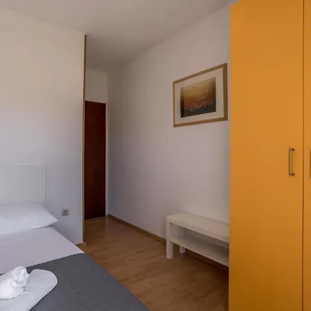 Compelx With Detached House And Spacious Сasa de vacaciones Stari Grad (Hvar)