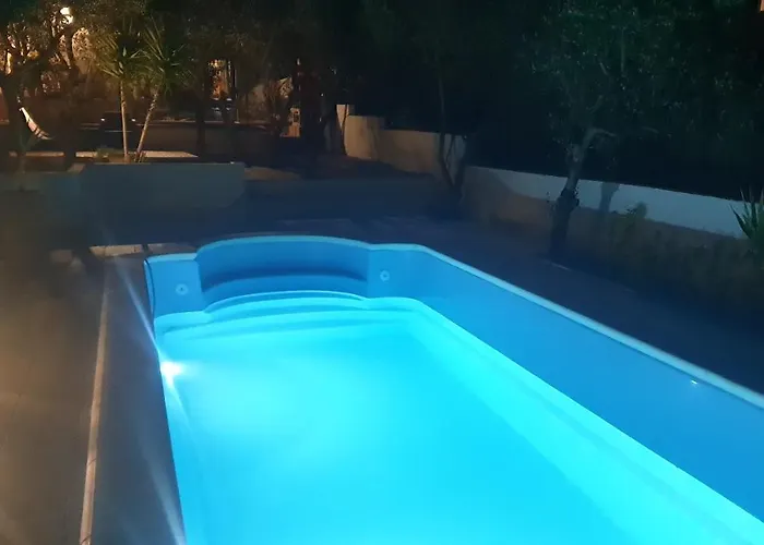 Σπίτι διακοπών Compelx With Detached House And Spacious Stari Grad (Hvar)