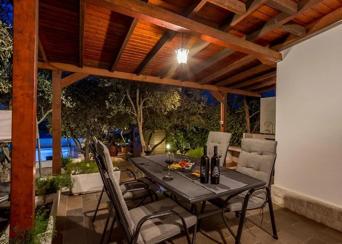 Σπίτι διακοπών Compelx With Detached House And Spacious *